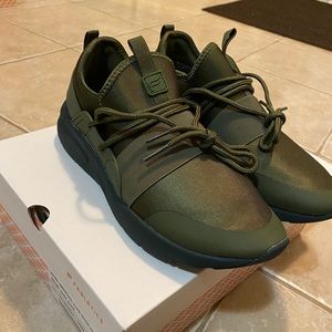 Athletic Running Shoe